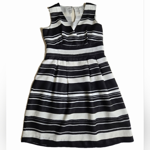 Tweeds Dresses & Skirts - Tweeds Linen Pleated Dress